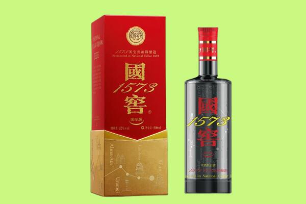 玉树市称多县回收国窖1573.jpg